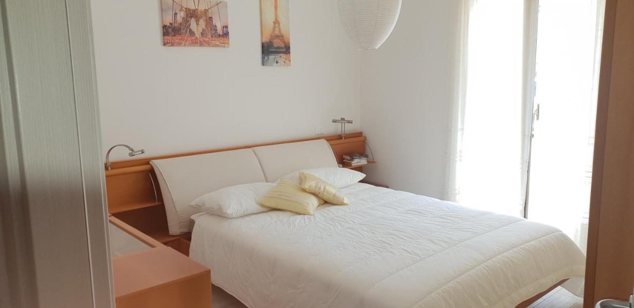 La Colombera Apartment Torrazza  ภายนอก รูปภาพ