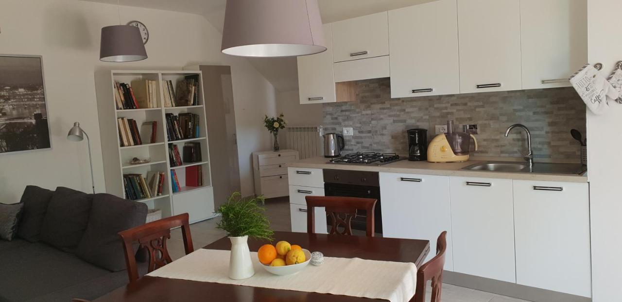 La Colombera Apartment Torrazza  ภายนอก รูปภาพ